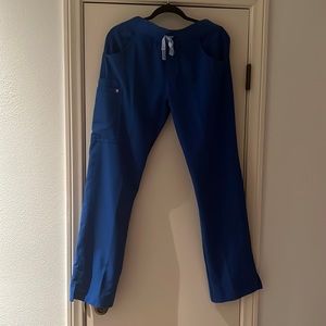 FIGS, Kade Cargo Scrub Pants, size medium/tall